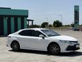 Toyota Camry 2021 года за 14 300 000 тг. в Шымкент – фото 3