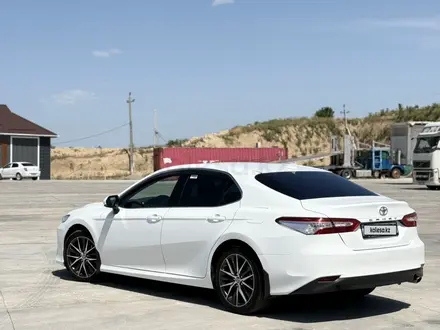 Toyota Camry 2021 года за 14 300 000 тг. в Шымкент – фото 6