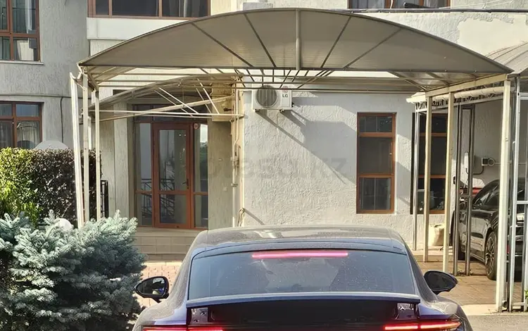 Porsche Panamera 2025 года за 121 000 000 тг. в Алматы