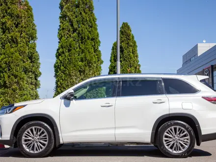 Toyota Highlander 2016 года за 15 000 000 тг. в Алматы – фото 3