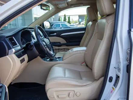 Toyota Highlander 2016 года за 15 000 000 тг. в Алматы – фото 10