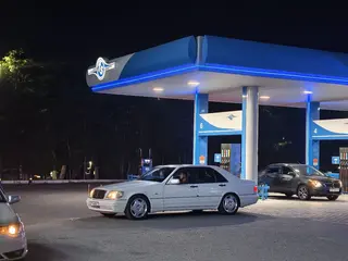 Mercedes-Benz S 320