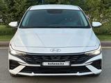 Hyundai Elantra 2023 года за 9 300 000 тг. в Караганда – фото 3