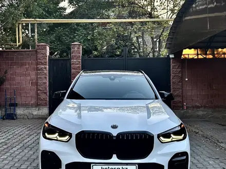 BMW X5 2019 года за 24 000 000 тг. в Алматы – фото 14