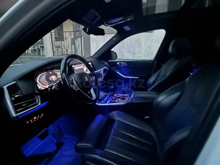 BMW X5 2019 года за 24 000 000 тг. в Алматы – фото 22