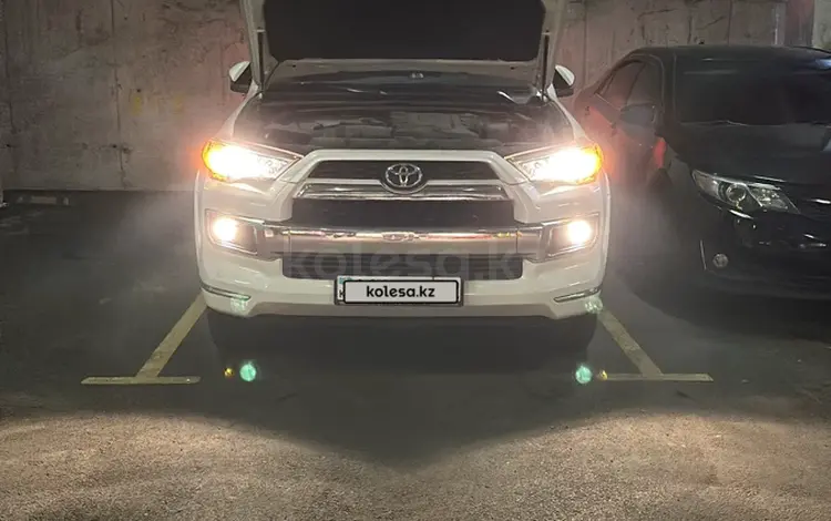 Toyota 4Runner 2019 года за 24 000 000 тг. в Алматы