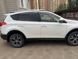 Toyota RAV4 2014 года за 10 500 000 тг. в Актобе – фото 4