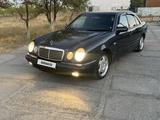 Mercedes-Benz E 280 1998 годаүшін2 900 000 тг. в Атырау