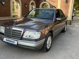 Mercedes-Benz E 280 1995 года за 2 700 000 тг. в Шымкент