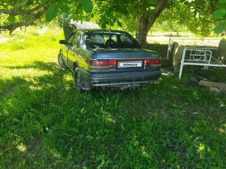 Mazda 626 1988 года за 200 000 тг. в Турара Рыскулова – фото 2