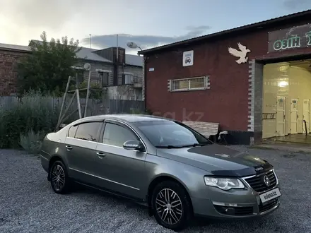 Volkswagen Passat 2007 года за 4 400 000 тг. в Павлодар – фото 2