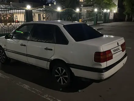 Volkswagen Passat 1995 года за 1 000 000 тг. в Караганда – фото 5