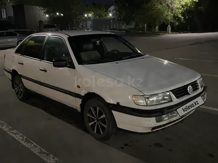 Volkswagen Passat 1995 года за 1 000 000 тг. в Караганда – фото 3