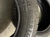 Bridgestone 225/55 R17 за 95 000 тг. в Жезказган – фото 3
