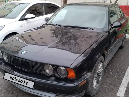 BMW 525 1993 года за 2 300 000 тг. в Шымкент – фото 3