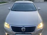 Volkswagen Passat 2005 года за 3 665 000 тг. в Семей – фото 3