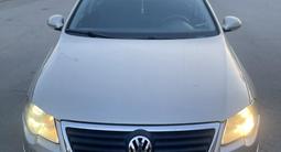 Volkswagen Passat 2005 года за 3 665 000 тг. в Семей – фото 3