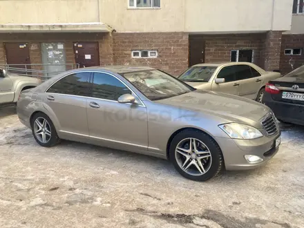 Mercedes-Benz S 350 2006 года за 7 000 000 тг. в Караганда – фото 2