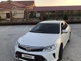 Toyota Camry 2017 года за 10 500 000 тг. в Актау – фото 3