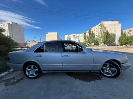 Mercedes-Benz E 320 1997 года за 3 000 000 тг. в Кызылорда – фото 2