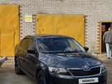 Skoda Rapid 2015 года за 4 200 000 тг. в Актобе – фото 2