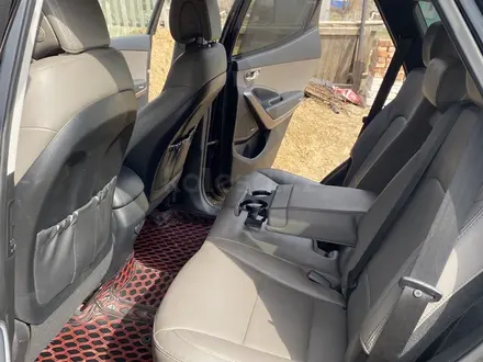 Hyundai Santa Fe 2017 года за 5 500 000 тг. в Актобе – фото 14