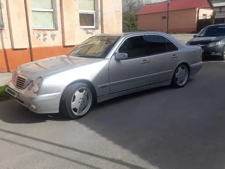 Mercedes-Benz E 320 2000 года за 5 200 000 тг. в Шымкент