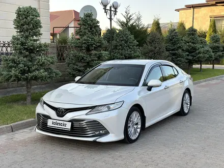 Toyota Camry 2020 года за 15 300 000 тг. в Шымкент – фото 4