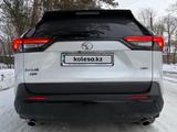 Toyota RAV4 2020 годаfor15 600 000 тг. в Караганда – фото 2
