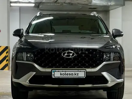 Hyundai Santa Fe 2022 года за 18 800 000 тг. в Астана – фото 2