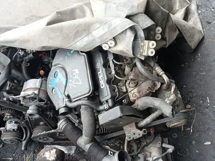 Опель астра двигатель за 350 тг. в Актобе
