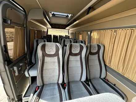 Mercedes-Benz Sprinter 2015 года за 20 500 000 тг. в Алматы – фото 10