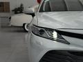 Toyota Camry 2020 года за 13 000 000 тг. в Актау – фото 2