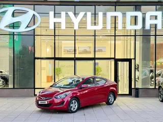 Hyundai Elantra Smart
