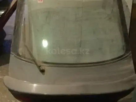 Крышка багажника митсубиси галант 55 за 555 тг. в Павлодар
