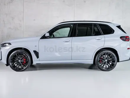 BMW X5 2023 года за 70 900 000 тг. в Алматы – фото 4