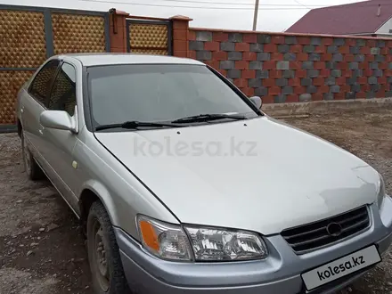 Toyota Camry 2001 года за 3 750 000 тг. в Алматы – фото 2