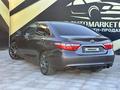 Toyota Camry 2016 годаfor8 600 000 тг. в Атырау – фото 4