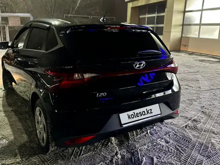 Hyundai i20 2023 года за 7 650 000 тг. в Алматы – фото 3