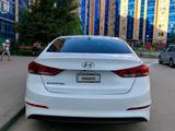 Hyundai Elantra 2016 годаүшін4 700 000 тг. в Актобе – фото 4