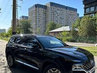 Hyundai Santa Fe 2022 года за 17 900 000 тг. в Алматы
