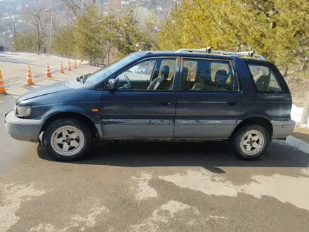 Mitsubishi Space Wagon 1994 года за 1 400 000 тг. в Алматы