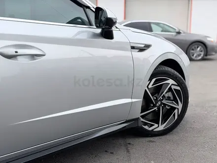 Hyundai Sonata 2023 года за 13 700 000 тг. в Алматы – фото 24