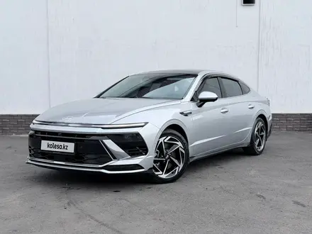Hyundai Sonata 2023 года за 13 700 000 тг. в Алматы