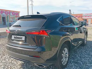 Lexus NX 300