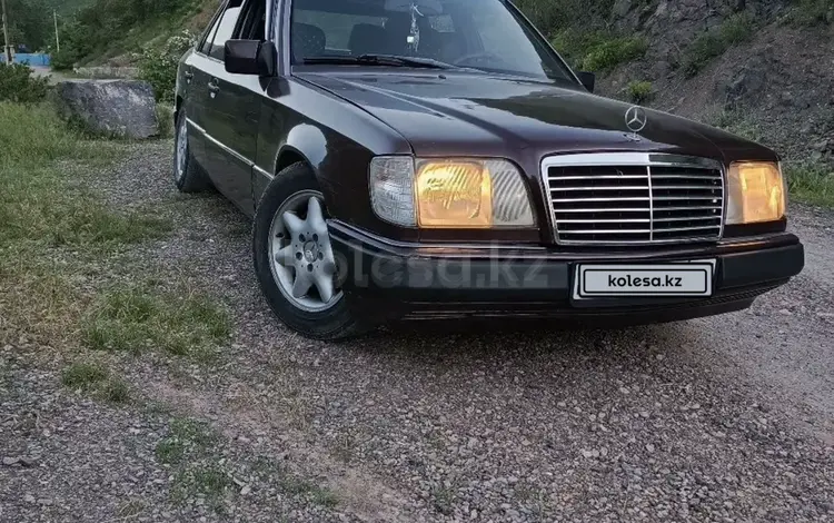 Mercedes-Benz E 320 1993 годаүшін1 900 000 тг. в Алматы