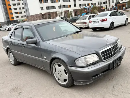 Mercedes-Benz C 240 1998 года за 2 800 000 тг. в Астана – фото 4