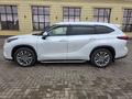 Toyota Highlander 2023 года за 26 500 000 тг. в Уральск