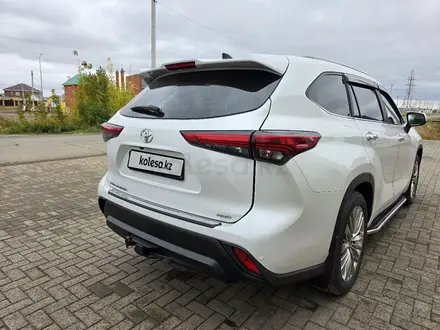 Toyota Highlander 2023 года за 26 500 000 тг. в Уральск – фото 5