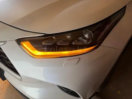 Toyota Highlander 2023 года за 26 500 000 тг. в Уральск – фото 9